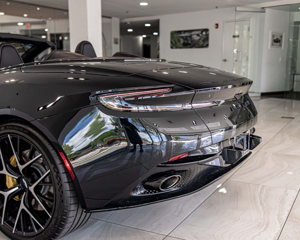 2025 Aston Martin DB12 Volante