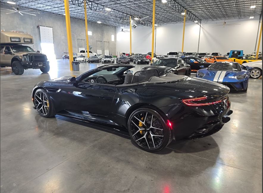 2025 Aston Martin DB12 Volante