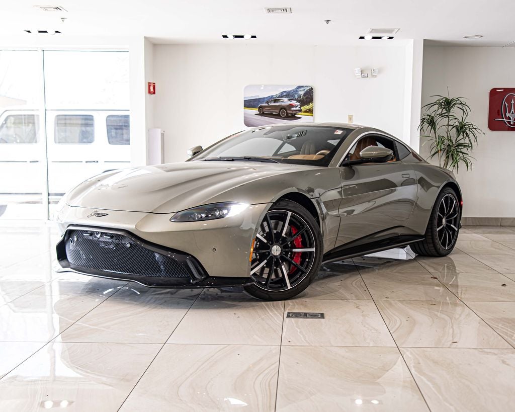 2023 Aston Martin Vantage Base