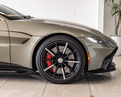 2023 Aston Martin Vantage Base