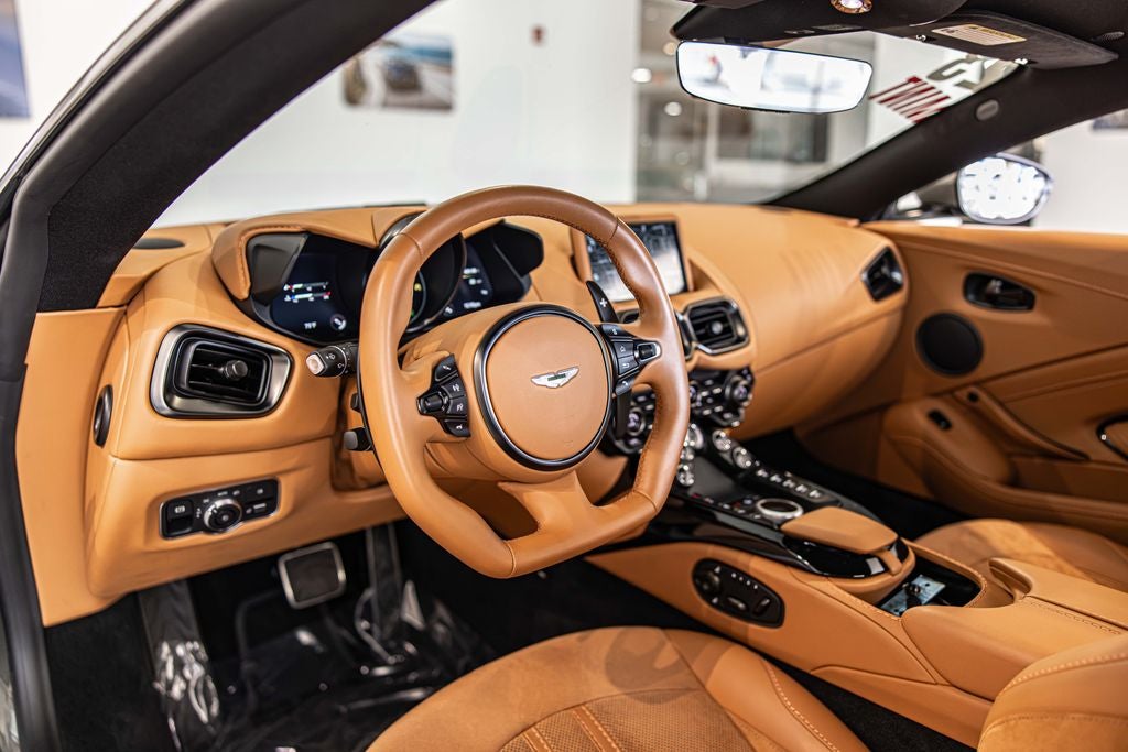 2023 Aston Martin Vantage Base