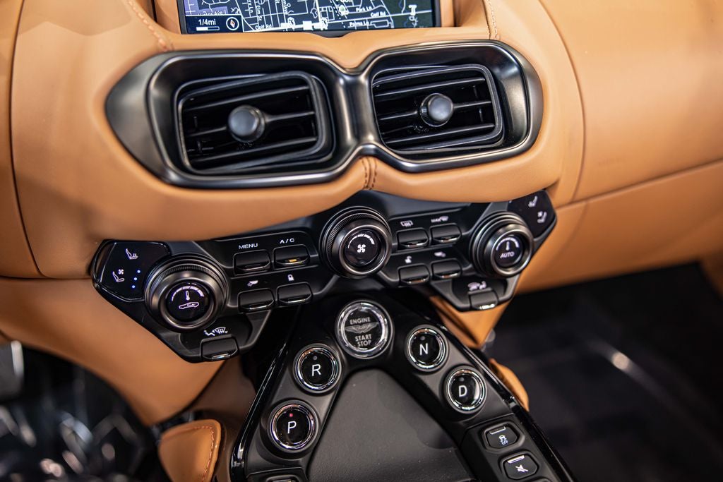 2023 Aston Martin Vantage Base