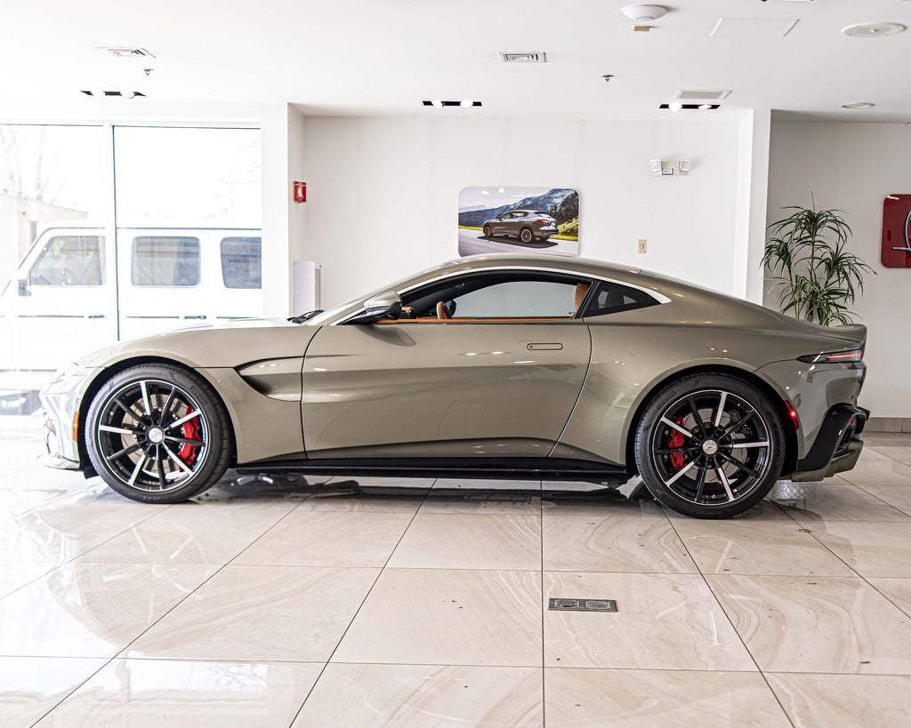 2023 Aston Martin Vantage Base