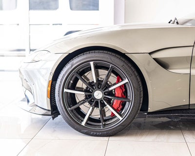 2023 Aston Martin Vantage Base