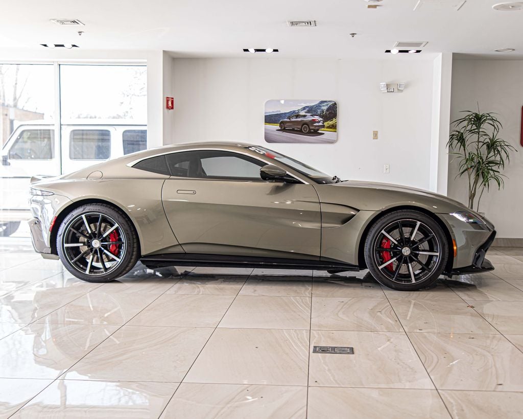 2023 Aston Martin Vantage Base