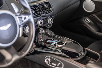 2019 Aston Martin Vantage Base