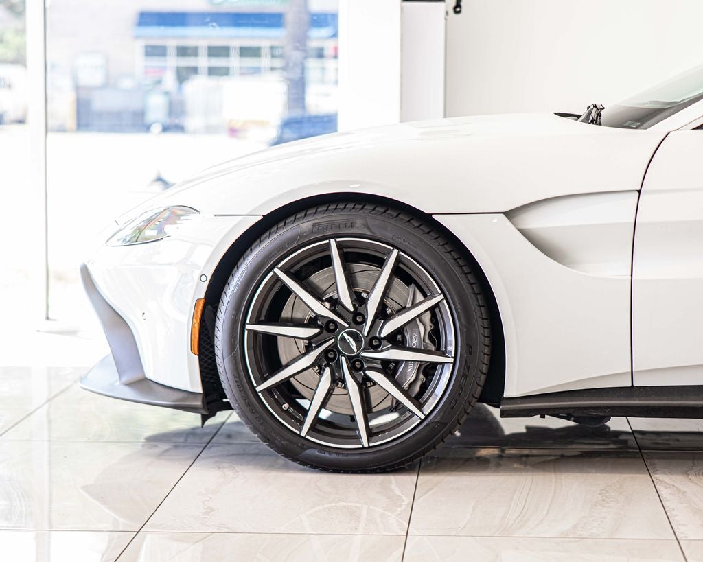 2019 Aston Martin Vantage Base
