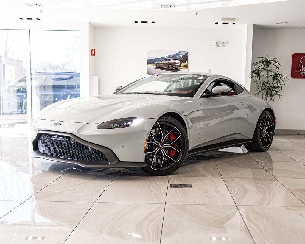 2023 Aston Martin Vantage v8