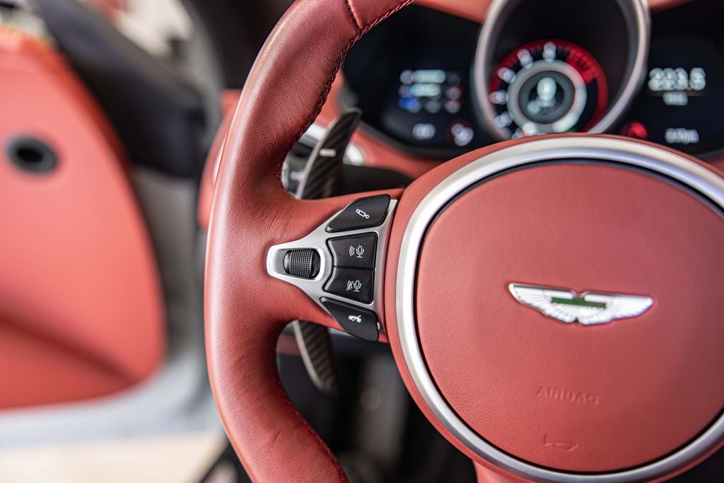 2023 Aston Martin Vantage v8