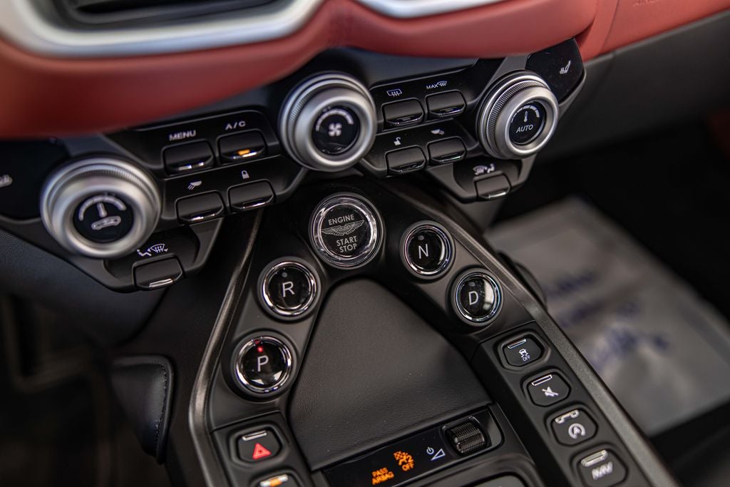 2023 Aston Martin Vantage v8