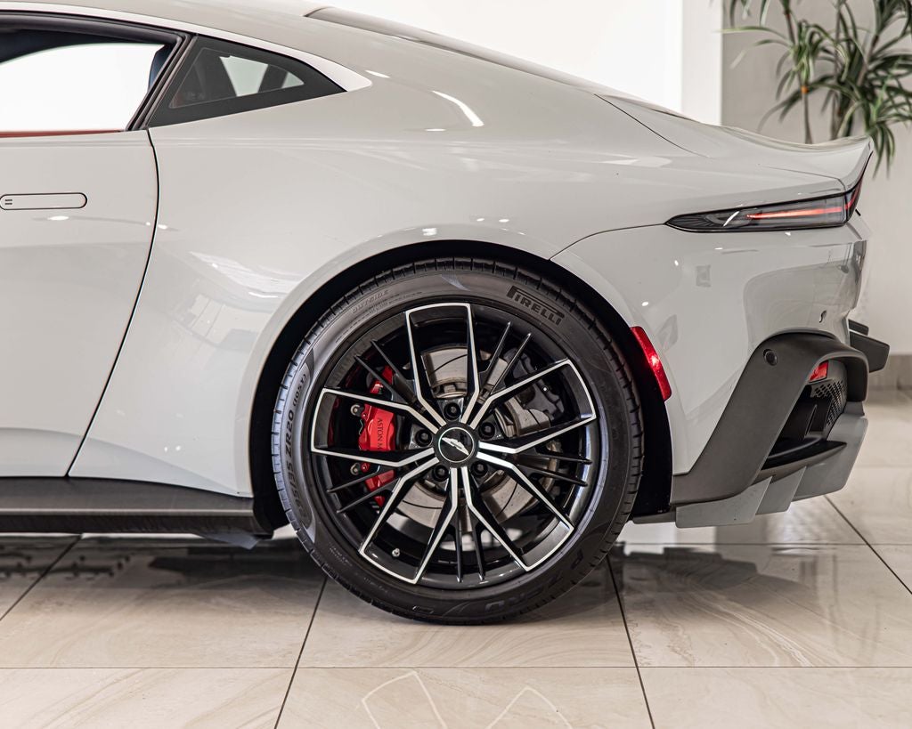 2023 Aston Martin Vantage v8