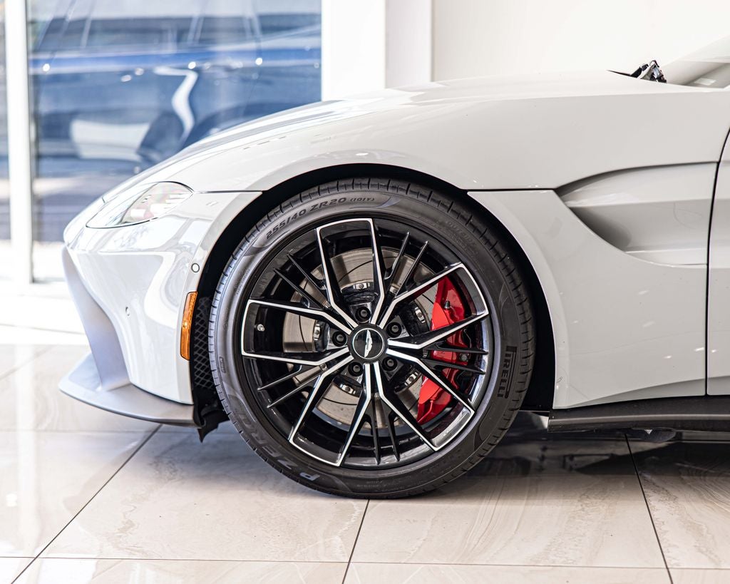2023 Aston Martin Vantage v8