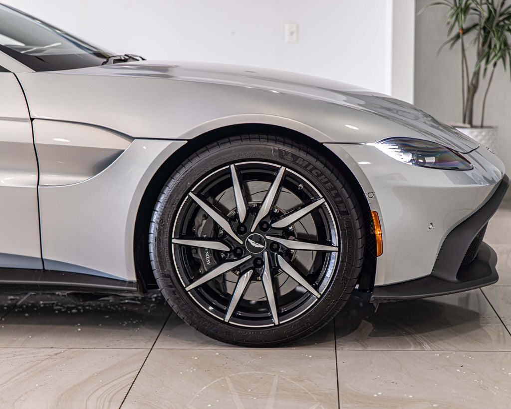 2020 Aston Martin Vantage Base
