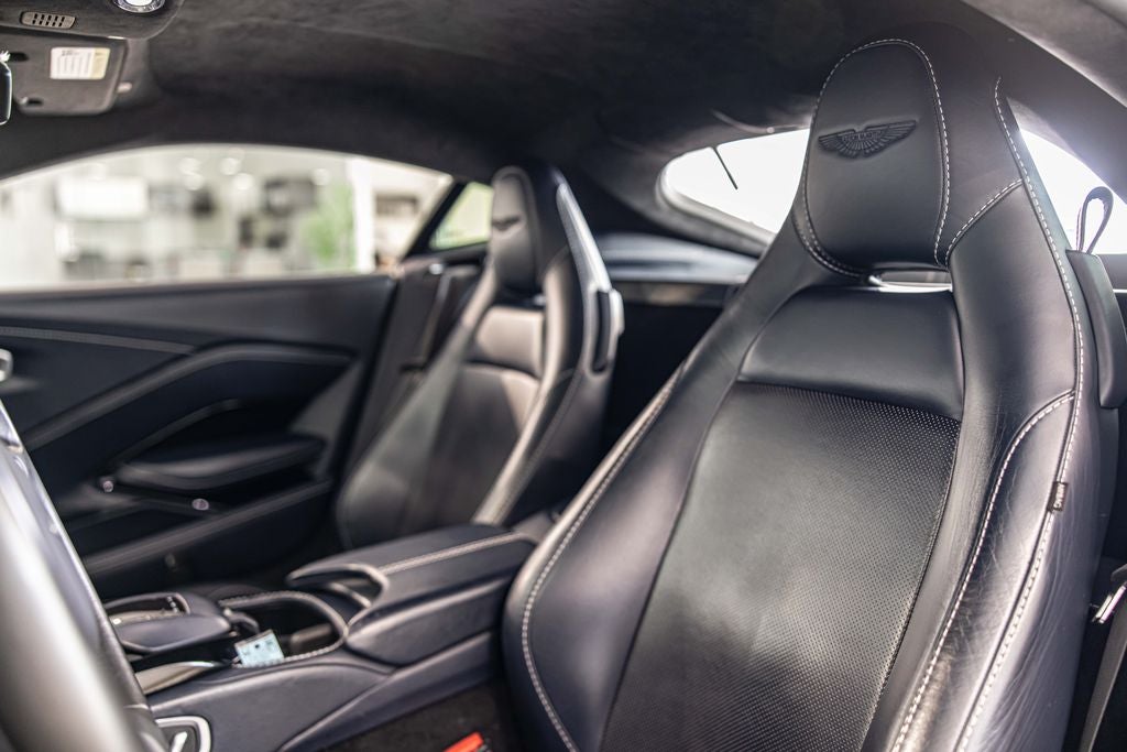 2020 Aston Martin Vantage Base