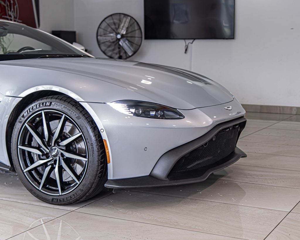 2020 Aston Martin Vantage Base