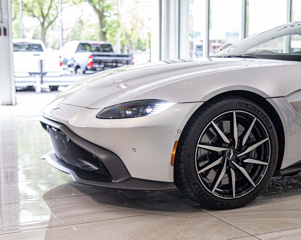 2020 Aston Martin Vantage Base