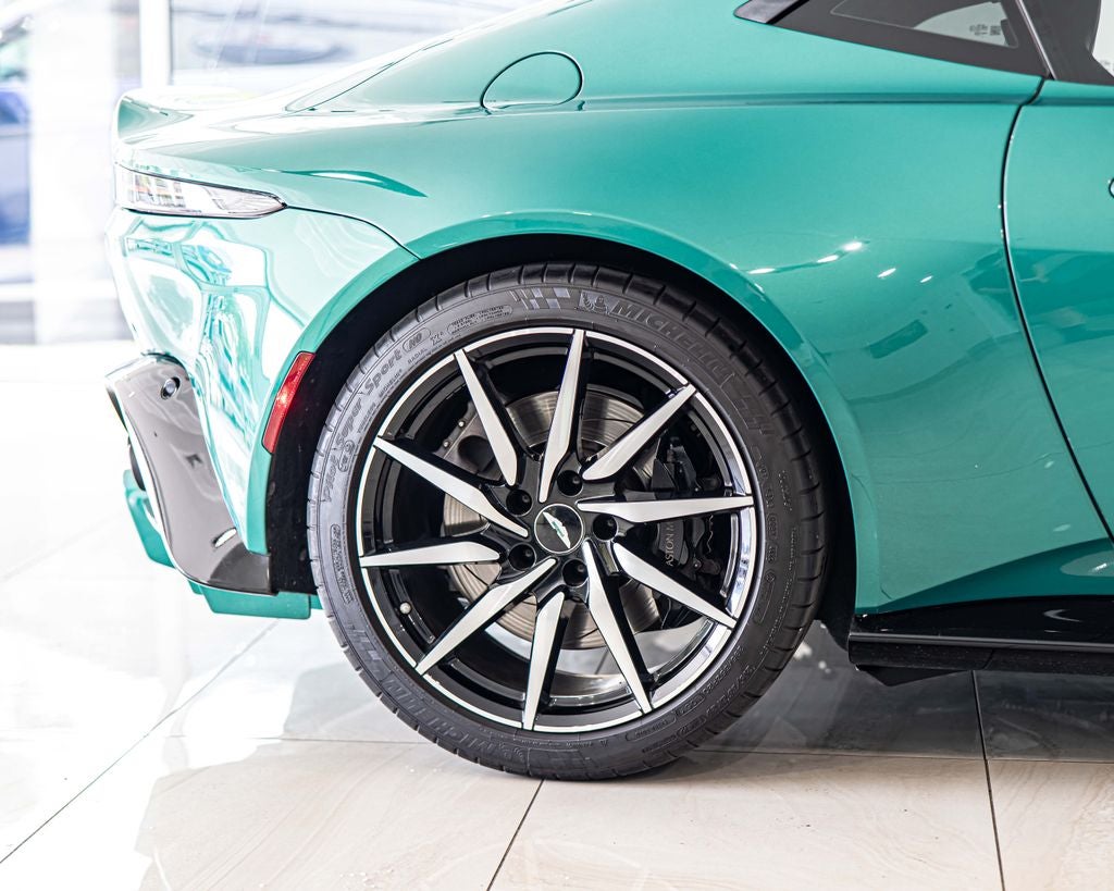2020 Aston Martin Vantage Base