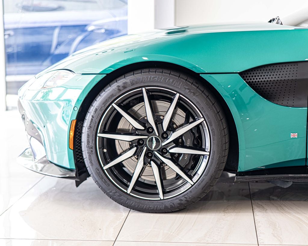 2020 Aston Martin Vantage Base