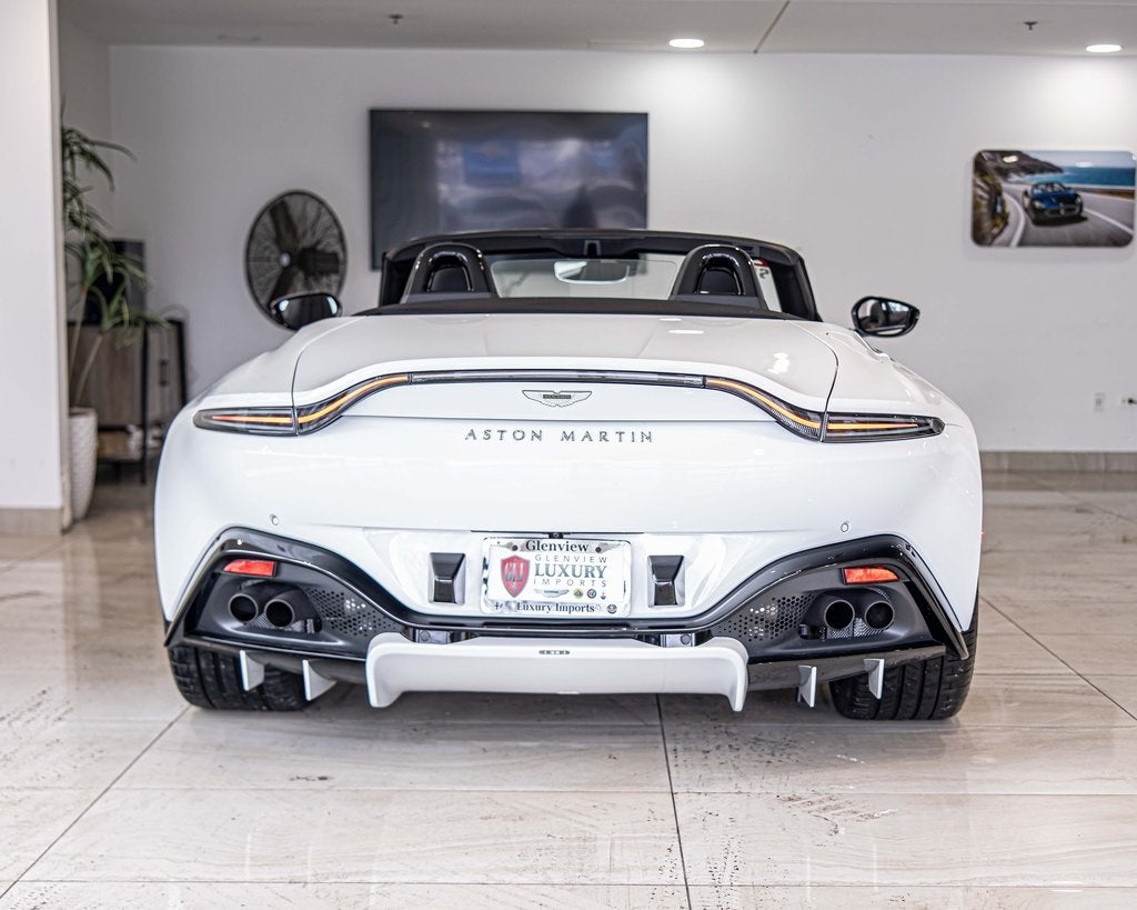 2023 Aston Martin Vantage Base