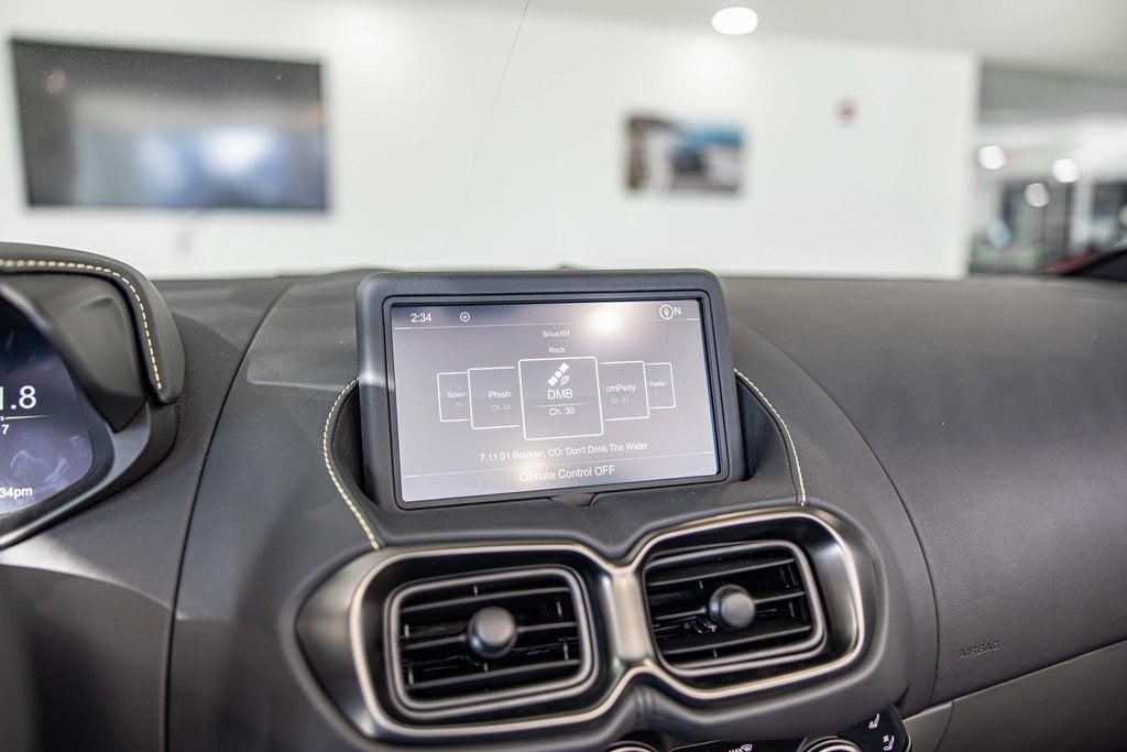 2023 Aston Martin Vantage Base