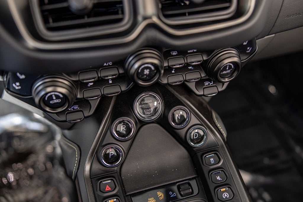 2023 Aston Martin Vantage Base