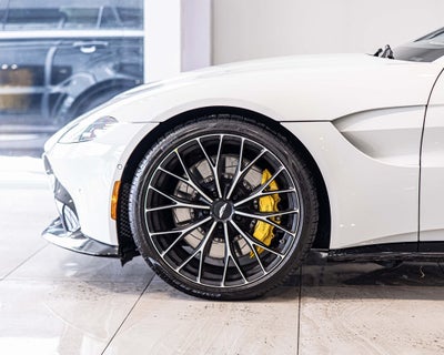 2023 Aston Martin Vantage Base