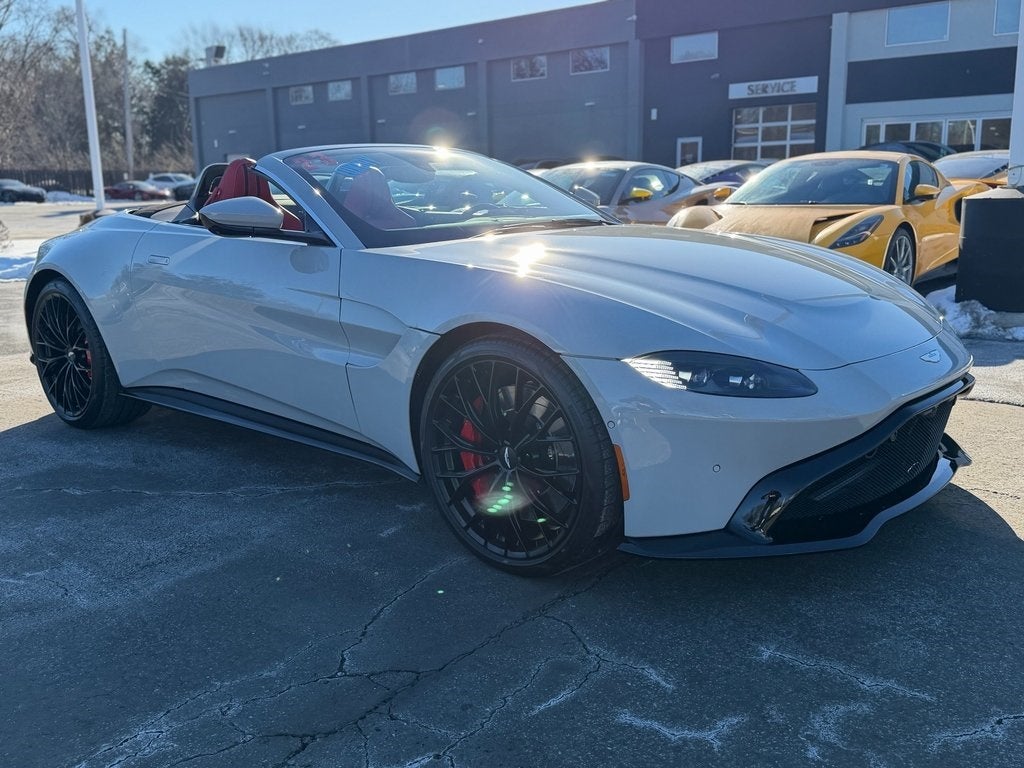 2023 Aston Martin Vantage Base