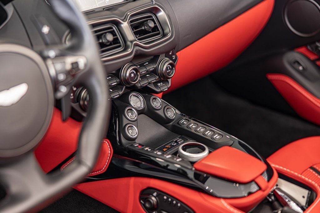 2023 Aston Martin Vantage v8