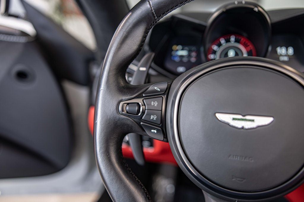 2023 Aston Martin Vantage v8