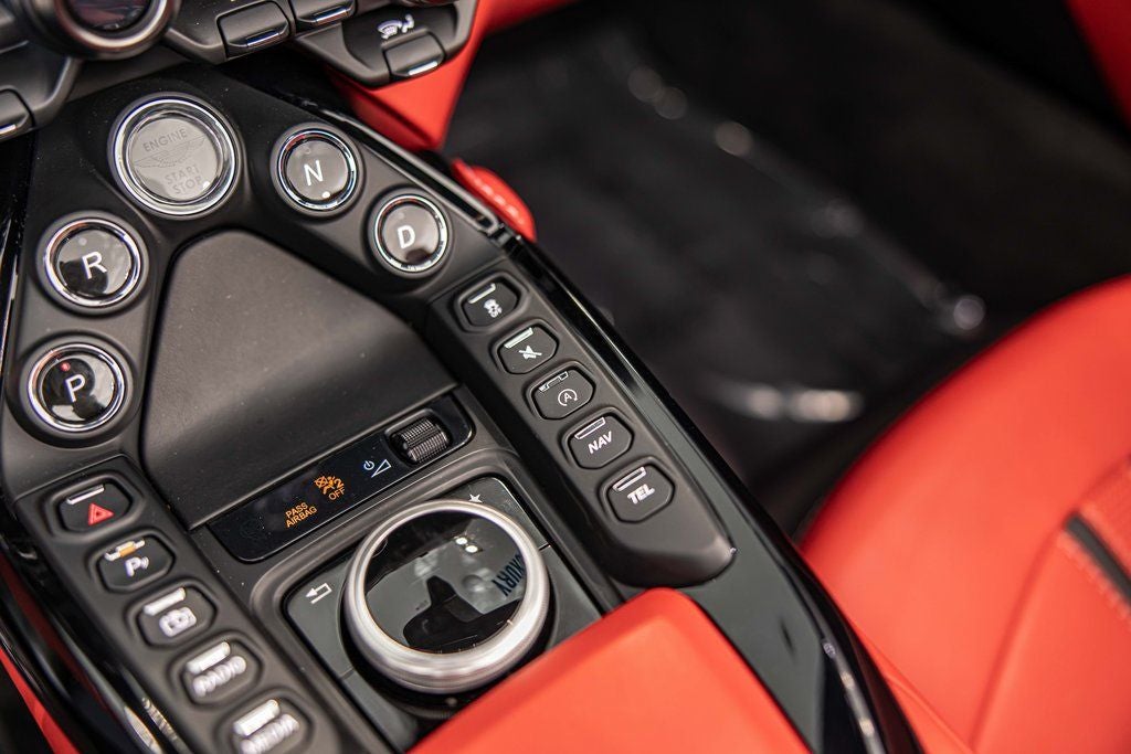 2023 Aston Martin Vantage v8