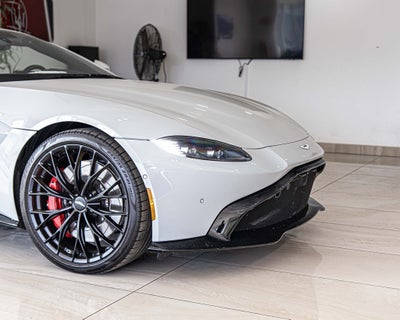 2023 Aston Martin Vantage Base