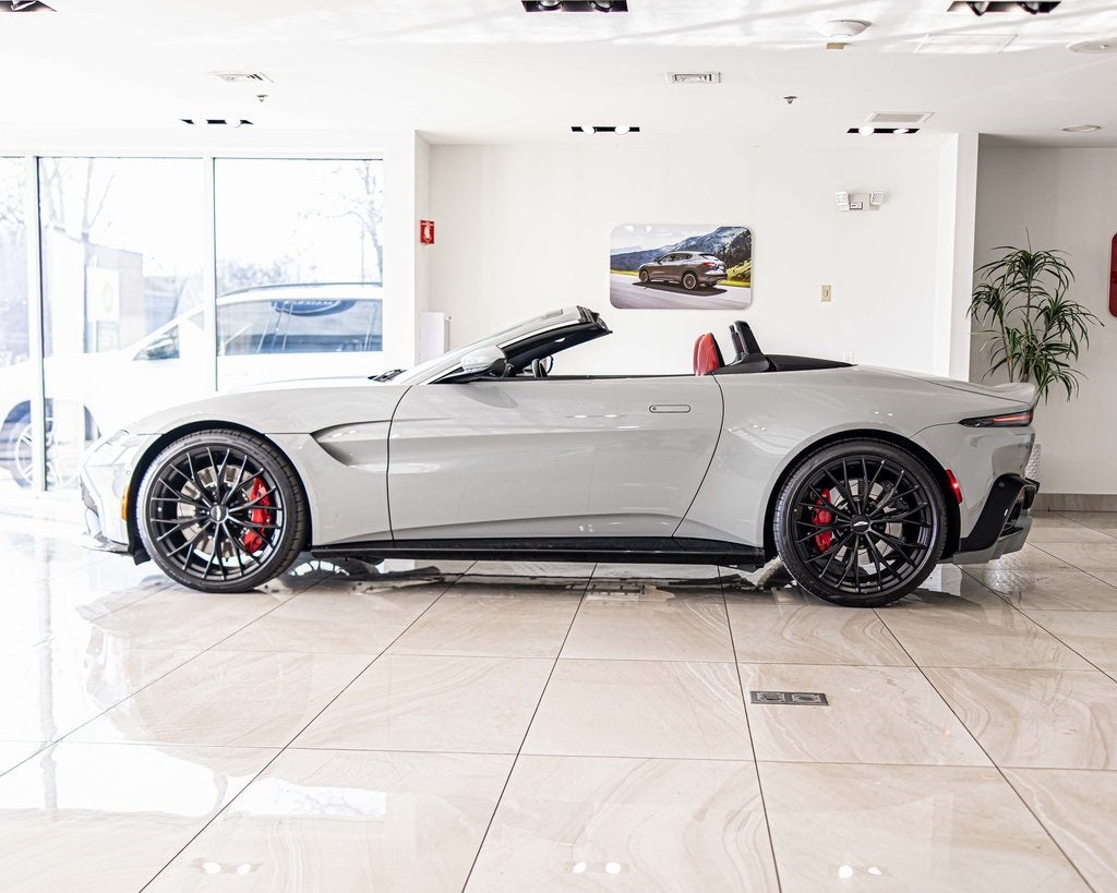 2023 Aston Martin Vantage Base