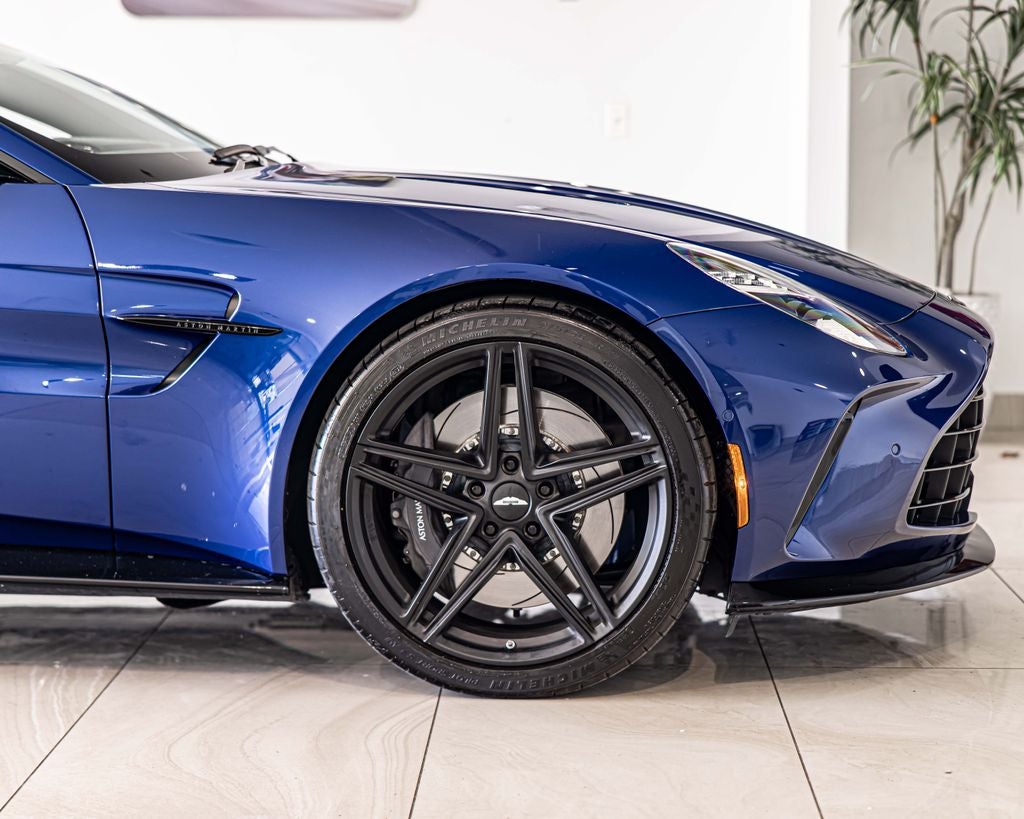2025 Aston Martin Vantage Base