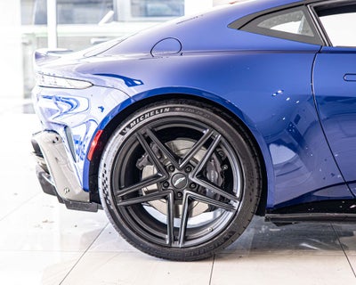 2025 Aston Martin Vantage Base