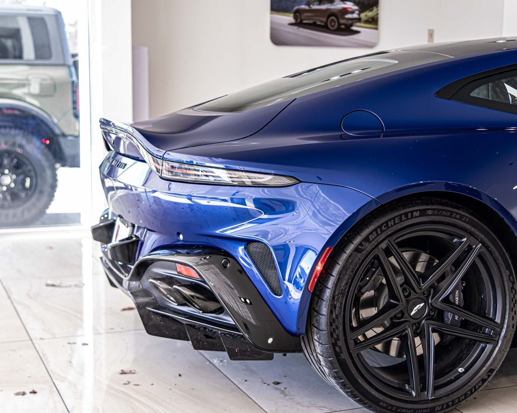 2025 Aston Martin Vantage Base