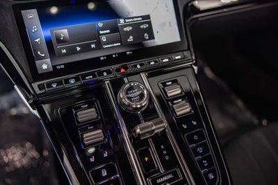 2025 Aston Martin Vantage Base