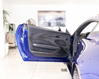 2025 Aston Martin Vantage Base