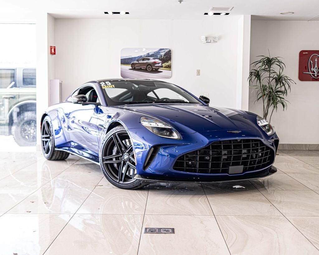 2025 Aston Martin Vantage Base