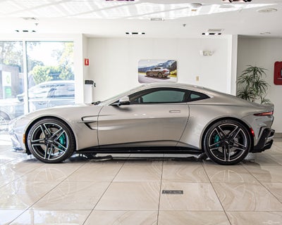 2025 Aston Martin Vantage Base