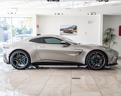 2025 Aston Martin Vantage Base