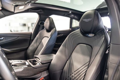 2021 Aston Martin DBX Base