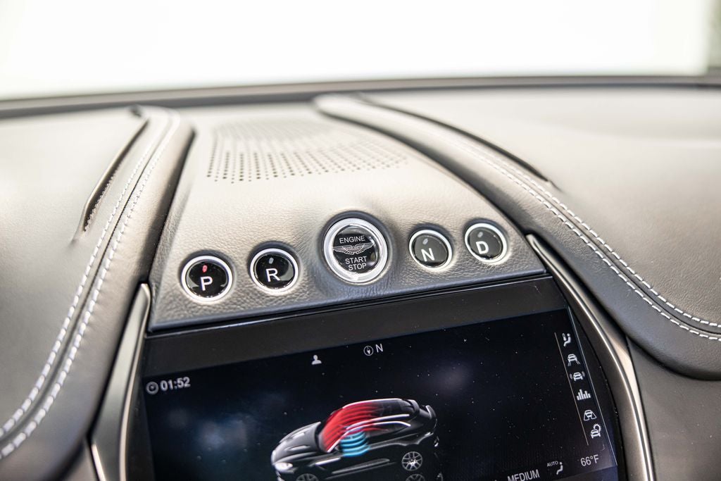 2021 Aston Martin DBX Base