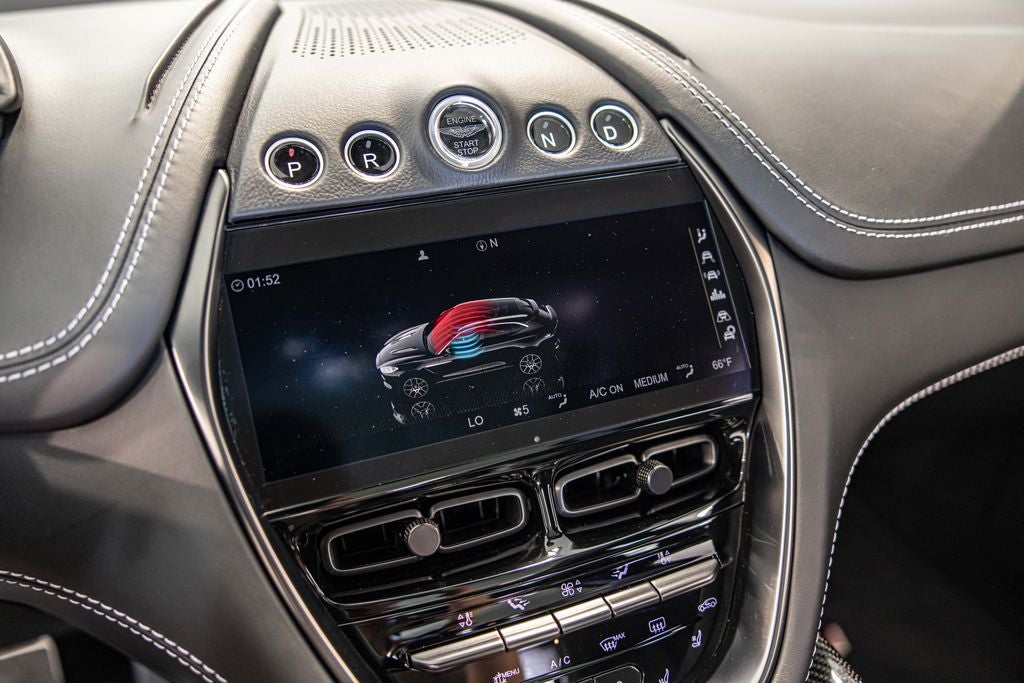 2021 Aston Martin DBX Base