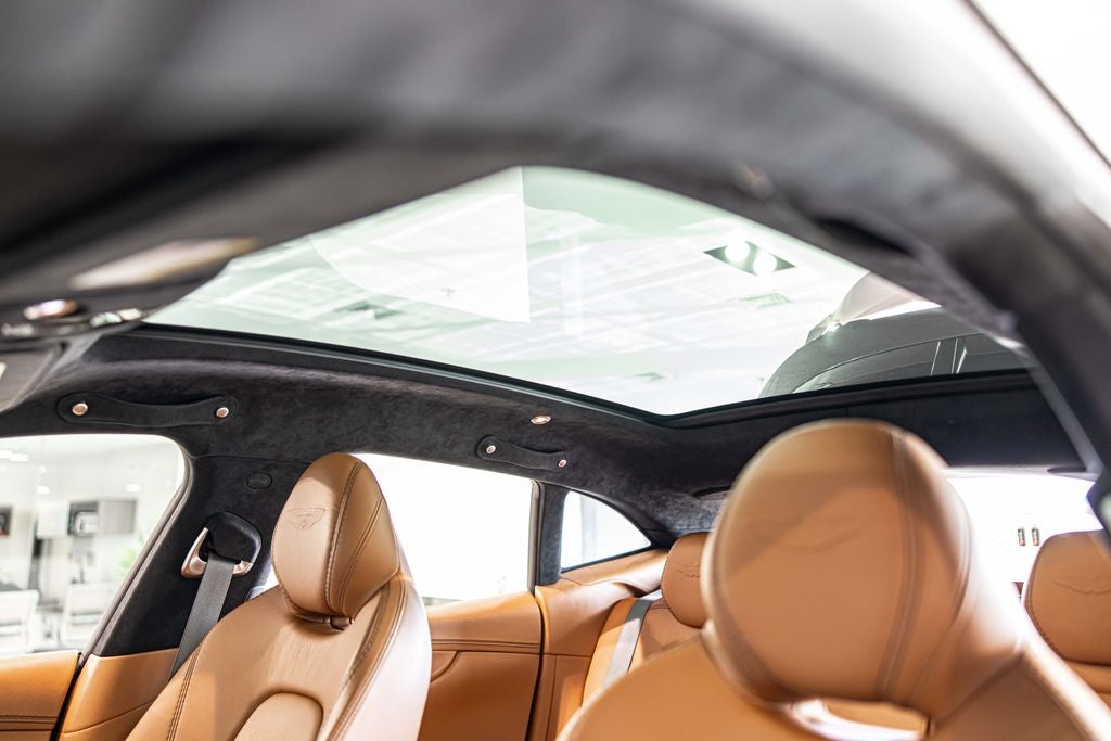 2021 Aston Martin DBX Base