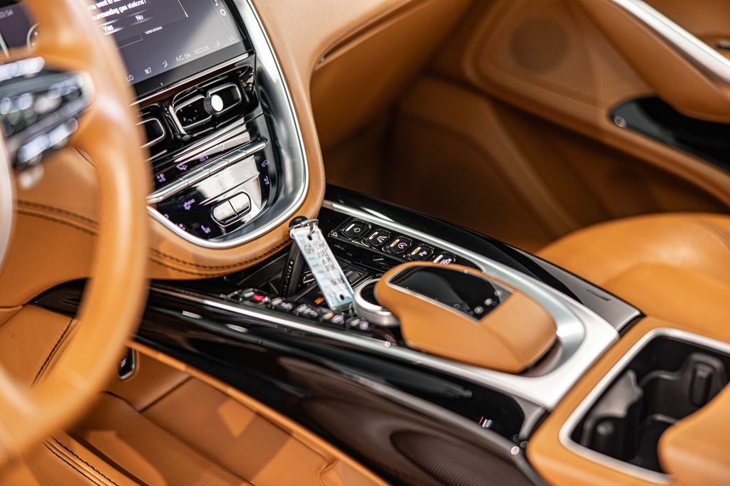 2021 Aston Martin DBX Base