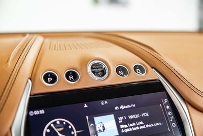 2021 Aston Martin DBX Base