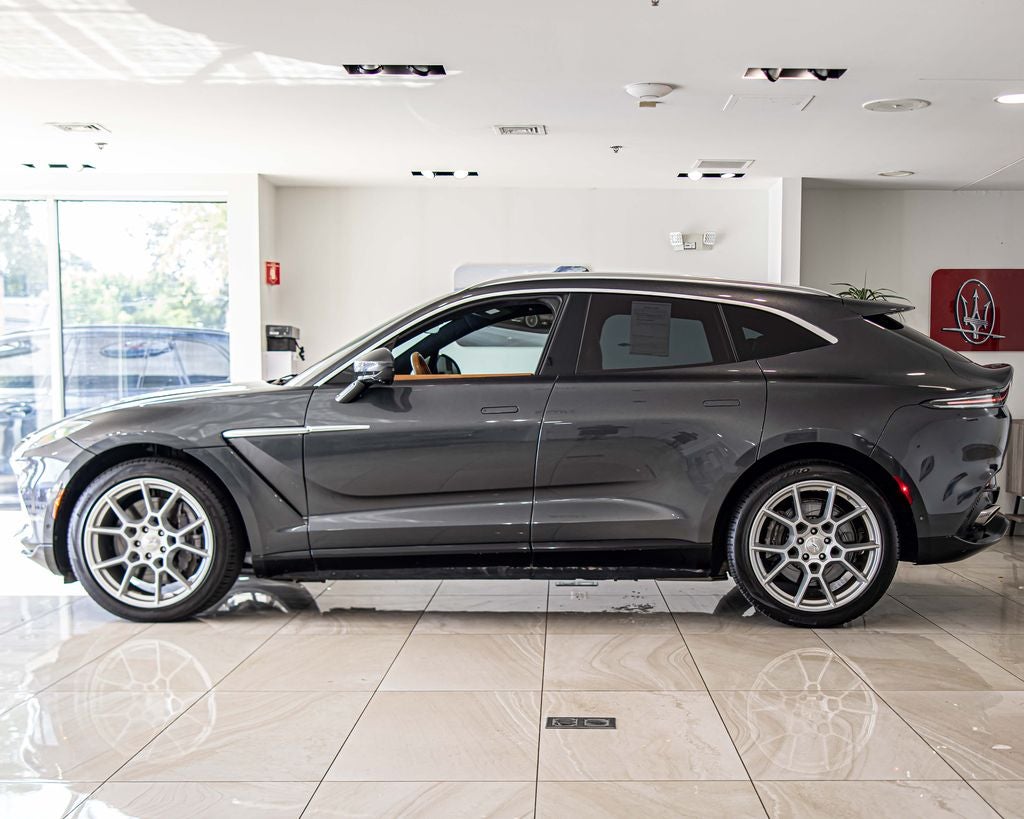 2021 Aston Martin DBX Base