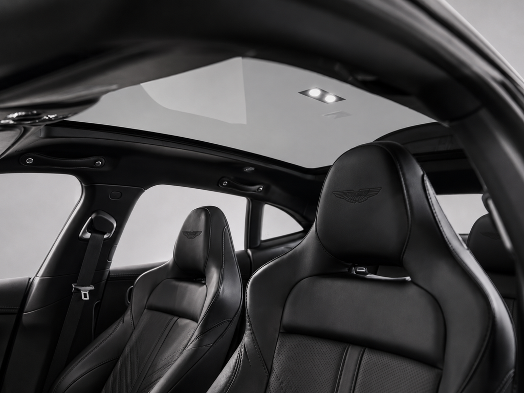2023 Aston Martin DBX 707