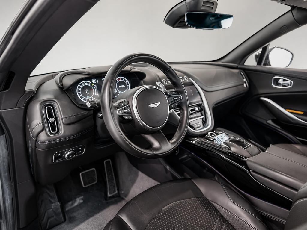 2023 Aston Martin DBX 707