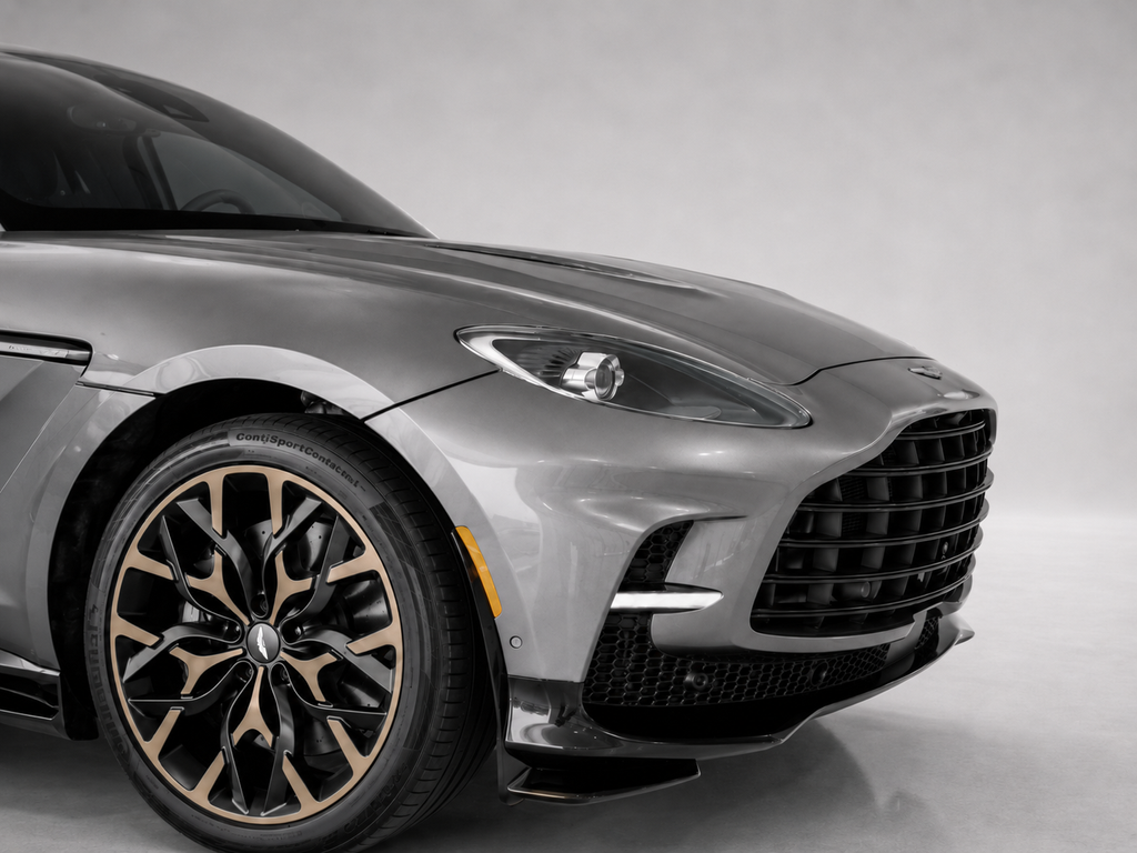 2023 Aston Martin DBX 707
